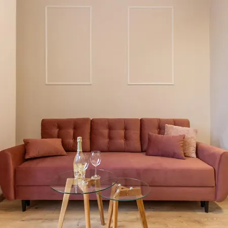 Chill Station Apartment *